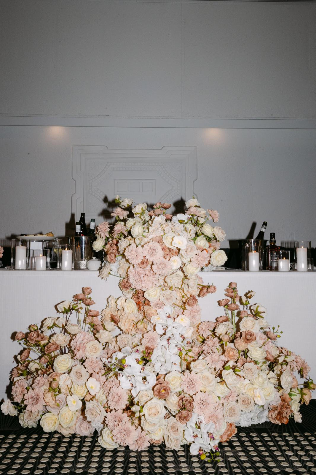 Nude Elegance Wedding Package – Full Reception Styling in Soft Neutral Tones