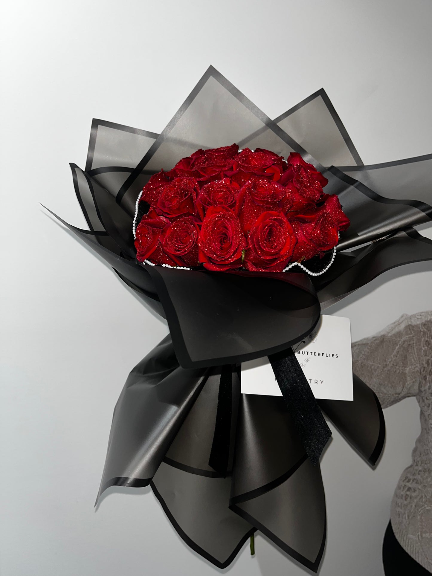 The Deluxe Show Stopper – Bold & Beautiful Floral Arrangement for Glamorous Celebrations