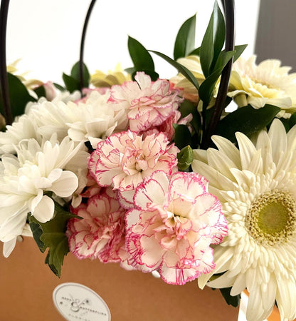 The Classic Flower Bag