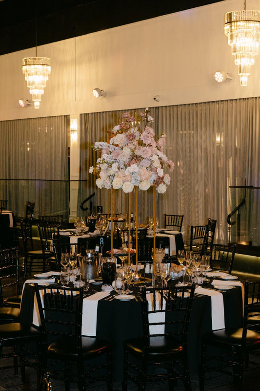 Nude Elegance Wedding Centrepieces – Timeless Decor for Your Special Day