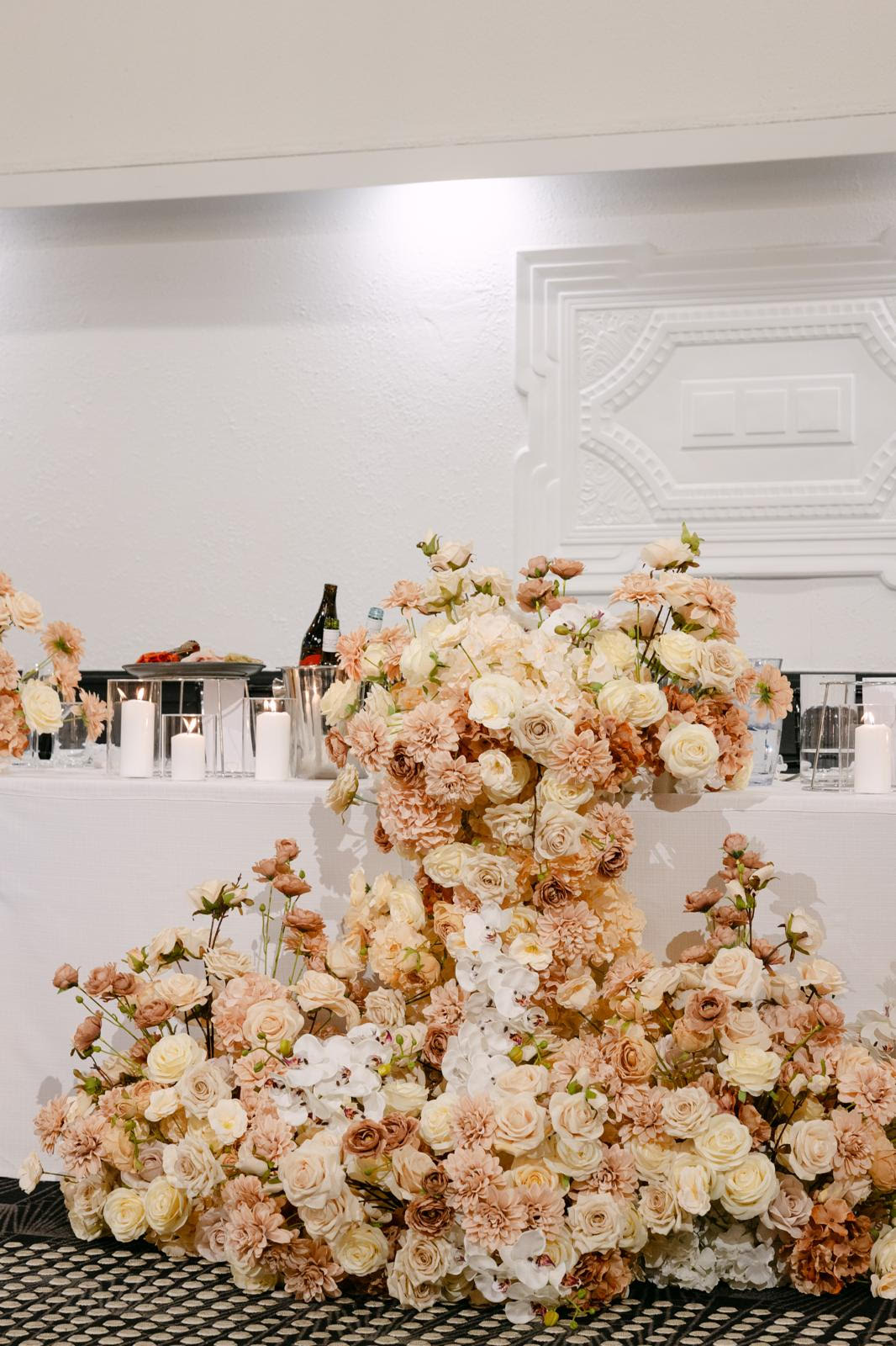 Nude Elegance Wedding Package – Full Reception Styling in Soft Neutral Tones