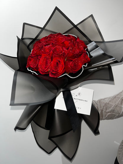 The Deluxe Show Stopper – Bold & Beautiful Floral Arrangement for Glamorous Celebrations
